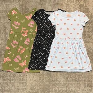 Bundle of 3 girls short sleeve dresses. Size 6/7